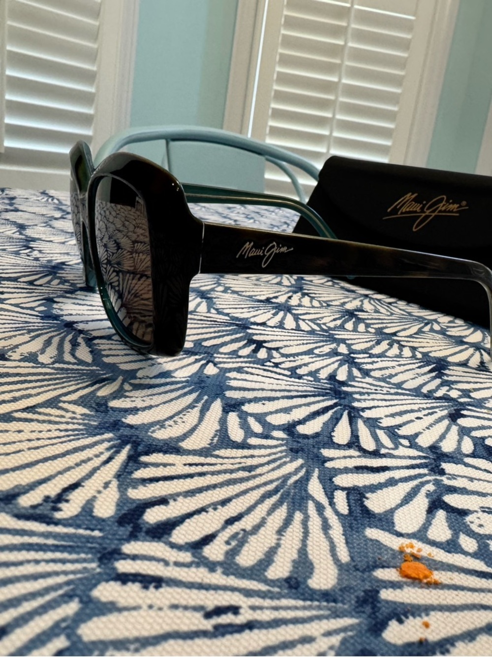 Maui Jim Women’s Orchid Polarized Sunglasses in Tortoise with Peacock - Picture 4 of 7
